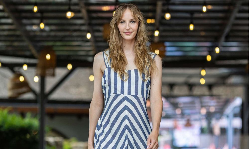 divatbemutató, lány